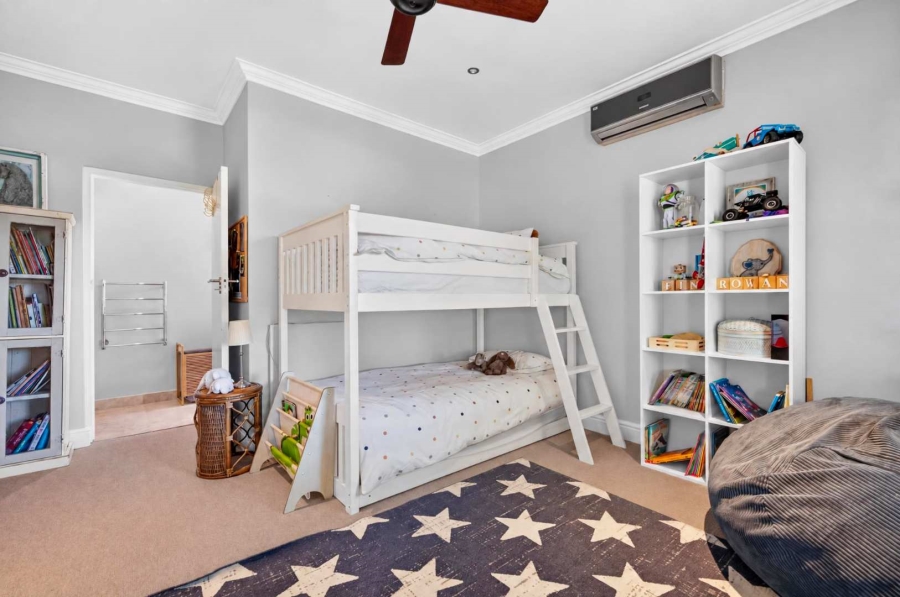 5 Bedroom Property for Sale in Claremont Upper Western Cape